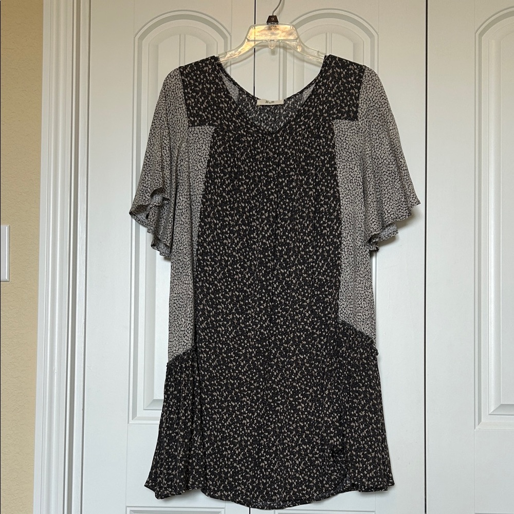 Black and White Printed Short Sleeve Dress 1X